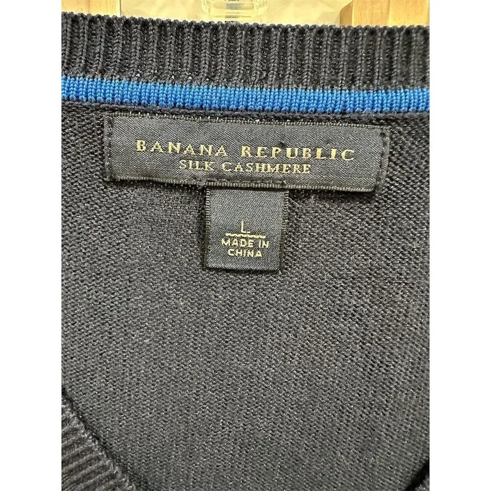 Banana Republic Men’s Sz L silk cashmere Navy V-Neck Pullover Sweater AK95‎